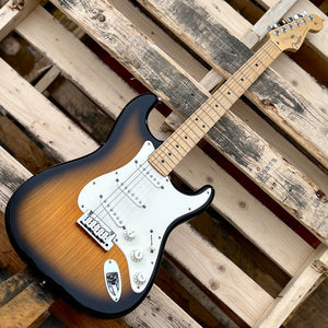2004 Fender 50th Anniversary American Stratocaster 2-Color Sunburst w/Case