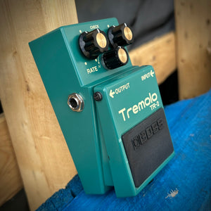 USED BOSS TR-2 Tremolo