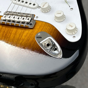 Fender Custom Shop 70th Anniversary 1954 Stratocaster DLX Closet Classic, Maple – Wide-Fade 2-Color Sunburst