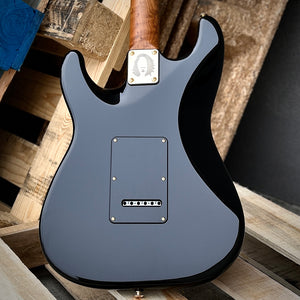 Suhr Mateus Asato Signature Classic S Black