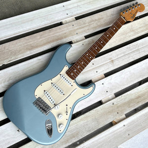 2003 Fender Standard Stratocaster Blue Agave w/Case
