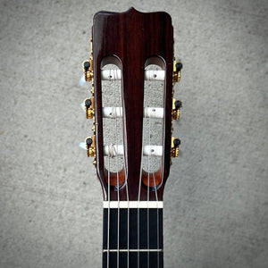 2011 José Ramírez R1 Classical Guitar w/ Hard Shell Case