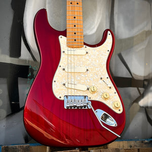 1997 Fender Deluxe Strat Plus Maple Neck Crimson Red w/Case