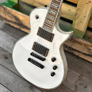 Used ESP LTD EC-1000 Snow White w/Bag