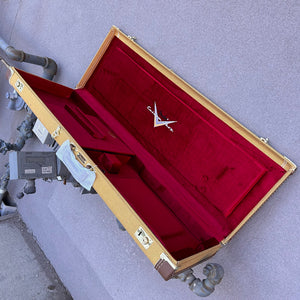 Fender Custom Shop 1957 Stratocaster Relic Wide-Fade 2-Colour Sunburst