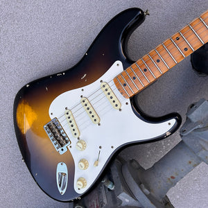 Fender Custom Shop 1957 Stratocaster Relic Wide-Fade 2-Colour Sunburst
