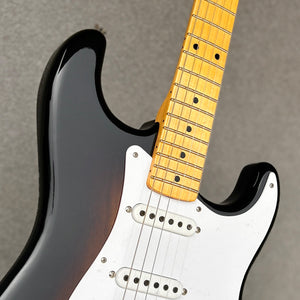 Fender Custom Shop 70th Anniversary 1954 Stratocaster DLX Closet Classic, Maple – Wide-Fade 2-Color Sunburst