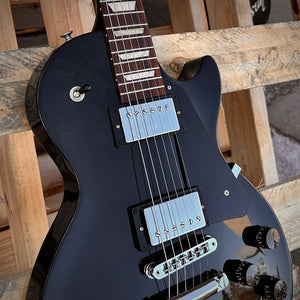 2022 Gibson Les Paul Studio Ebony w/Bag