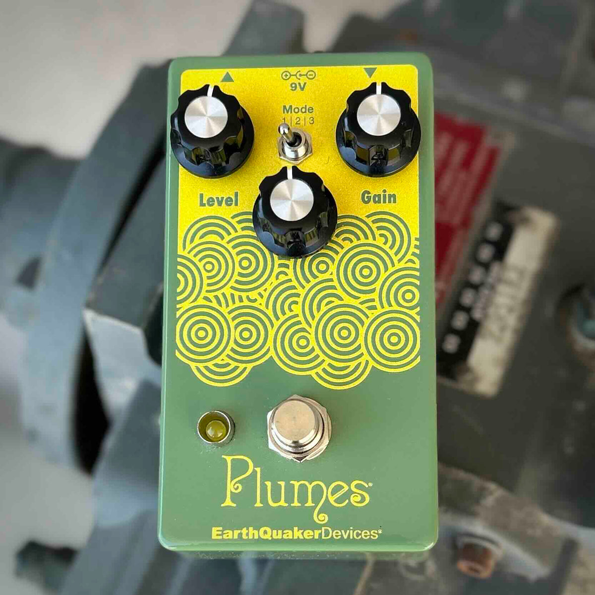 USED Earthquaker Devices Plumes Signal Shredder