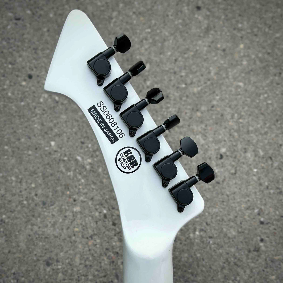 2006 ESP Snakebyte James Hetfield Signature Custom Shop Guitar – Snow White W/Case