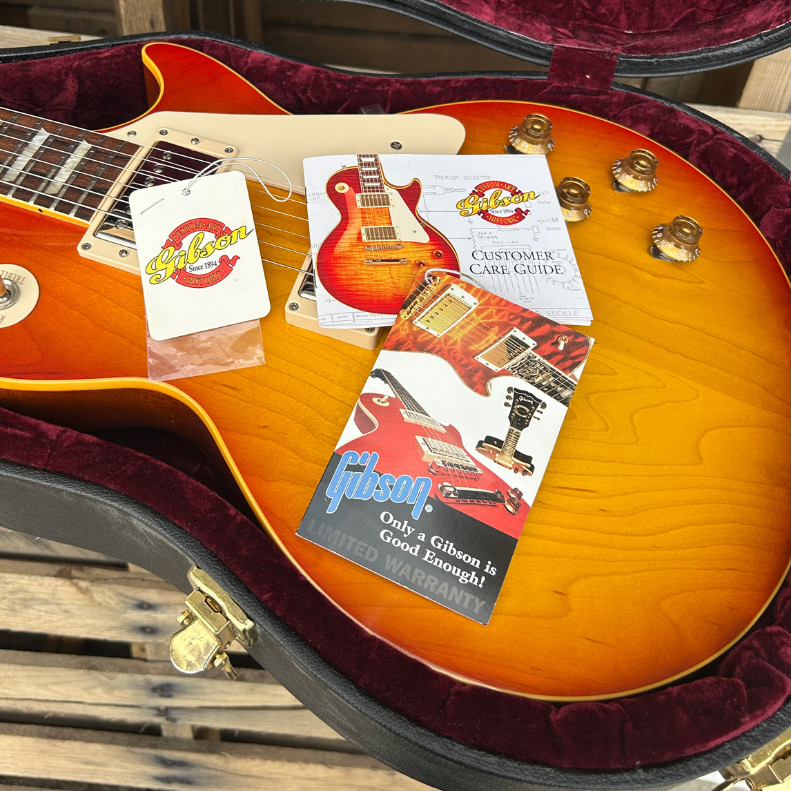 2004 Gibson Custom Shop Historic 1958 Les Paul Standard Reissue R8 Washed Cherry Burst w/Case