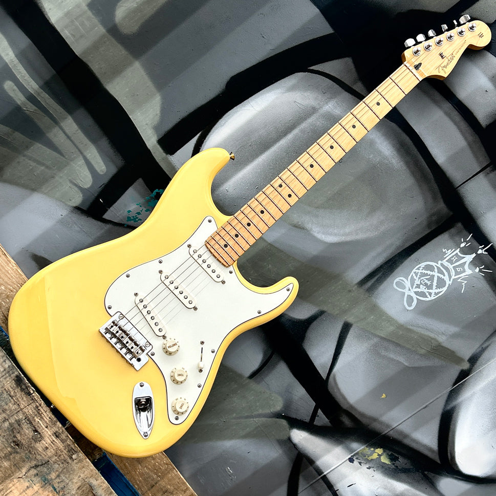 2023 Fender Player Stratocaster Buttercream Maple Fingerboard (No Trem)