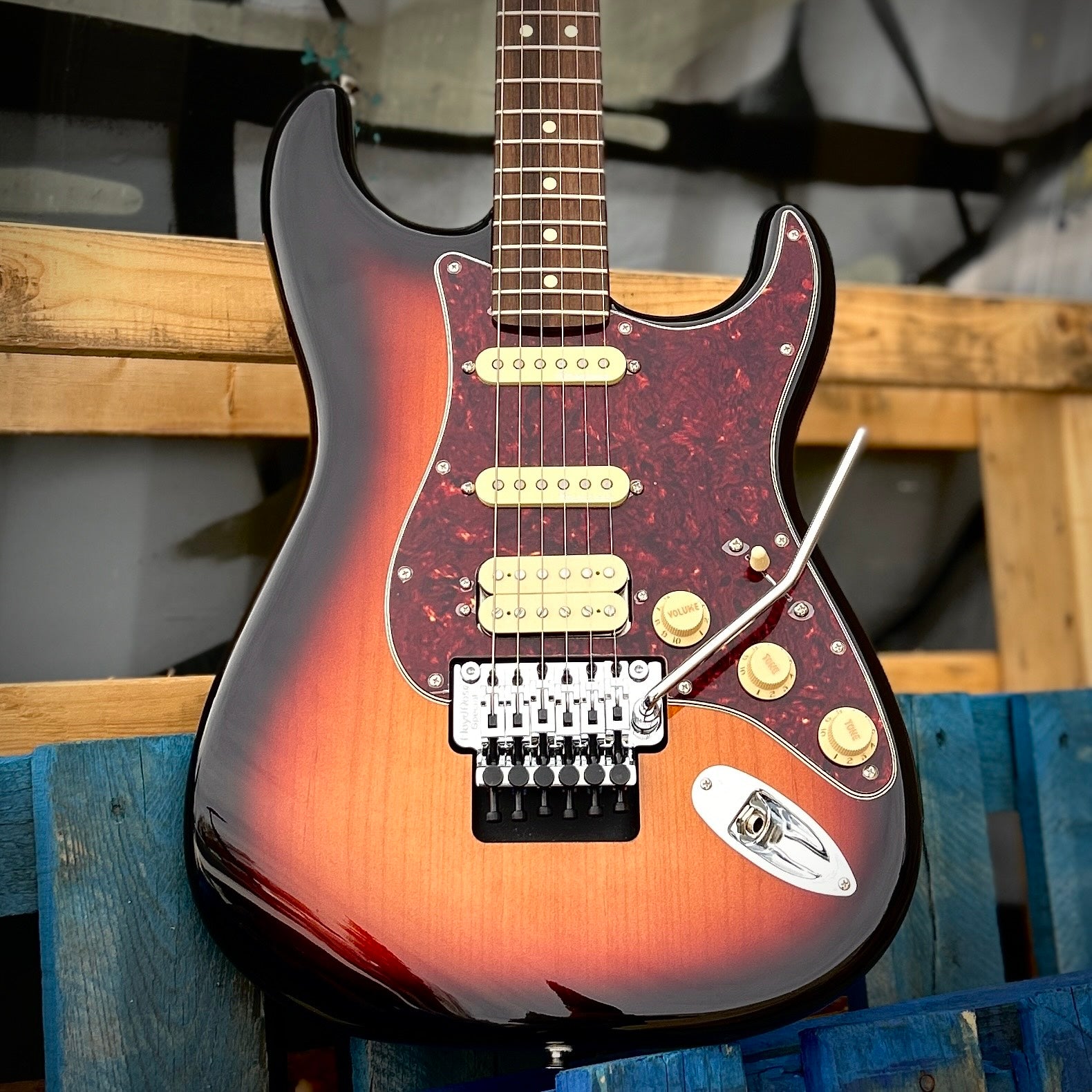 2026 Fender Player II Modified Stratocaster HSS Floyd Rose 3-Colour Sunburst W/Bag
