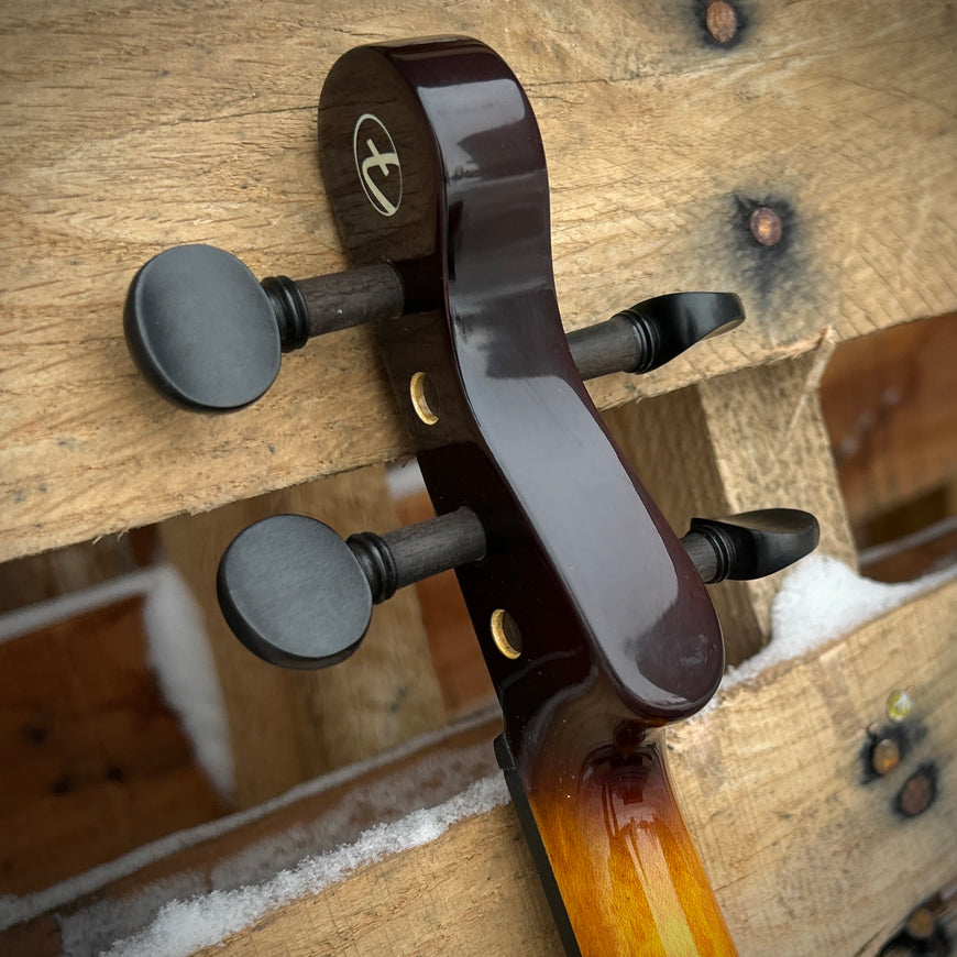 2000 Fender FV-3 Deluxe Violin Flamed Maple Sunburst w/Case