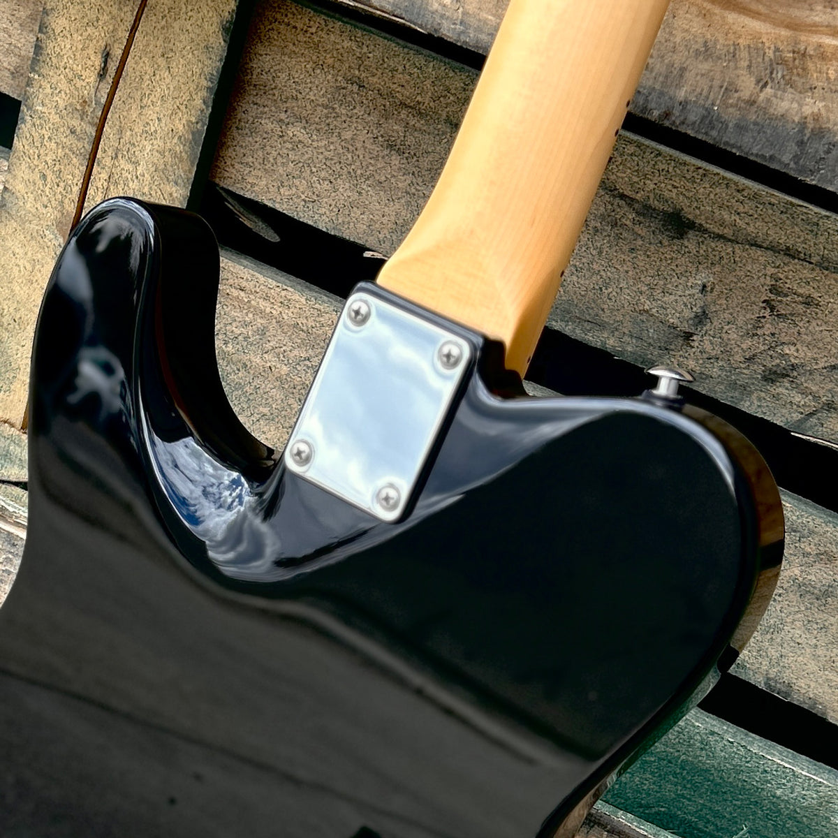 Suhr Alt T Maple Fingerboard Black