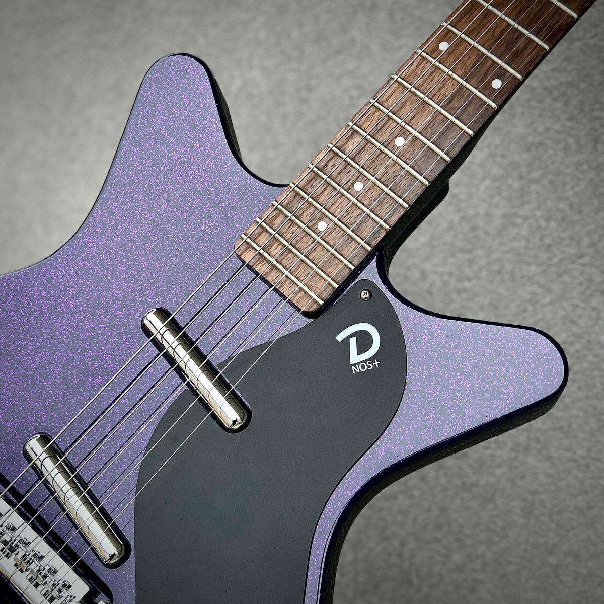 USED Danelectro Blackout 59 Sparkle Purple