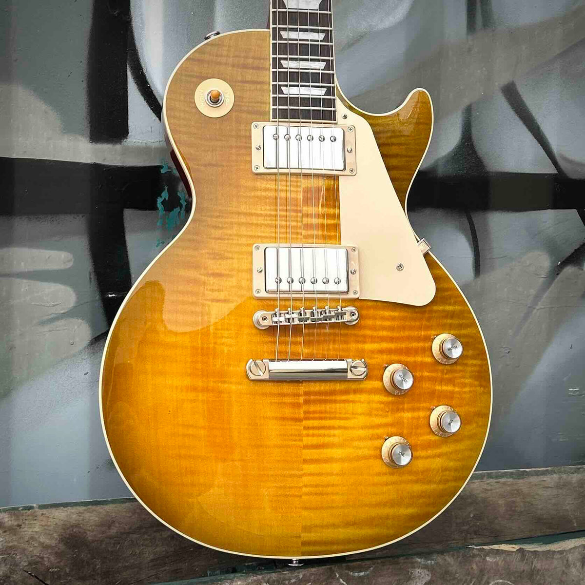Gibson Les Paul Standard  '60's AAA Figured Top Green Lemon Fade