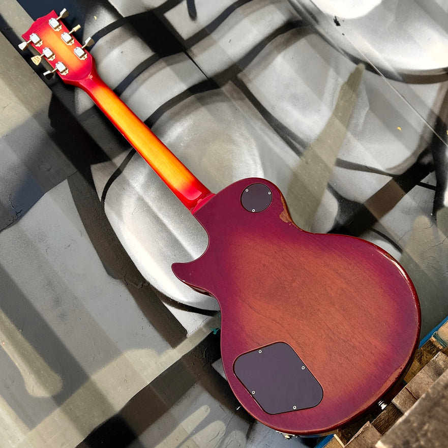 Gibson Les Paul Sunburst ハードケース付 Gibson Les Paul サンバースト ハードケース付き