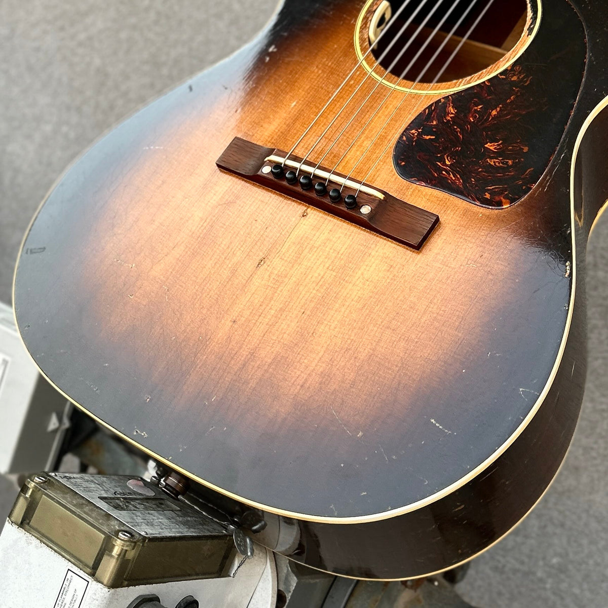 1947 Gibson LG-2 Sunburst W/Case