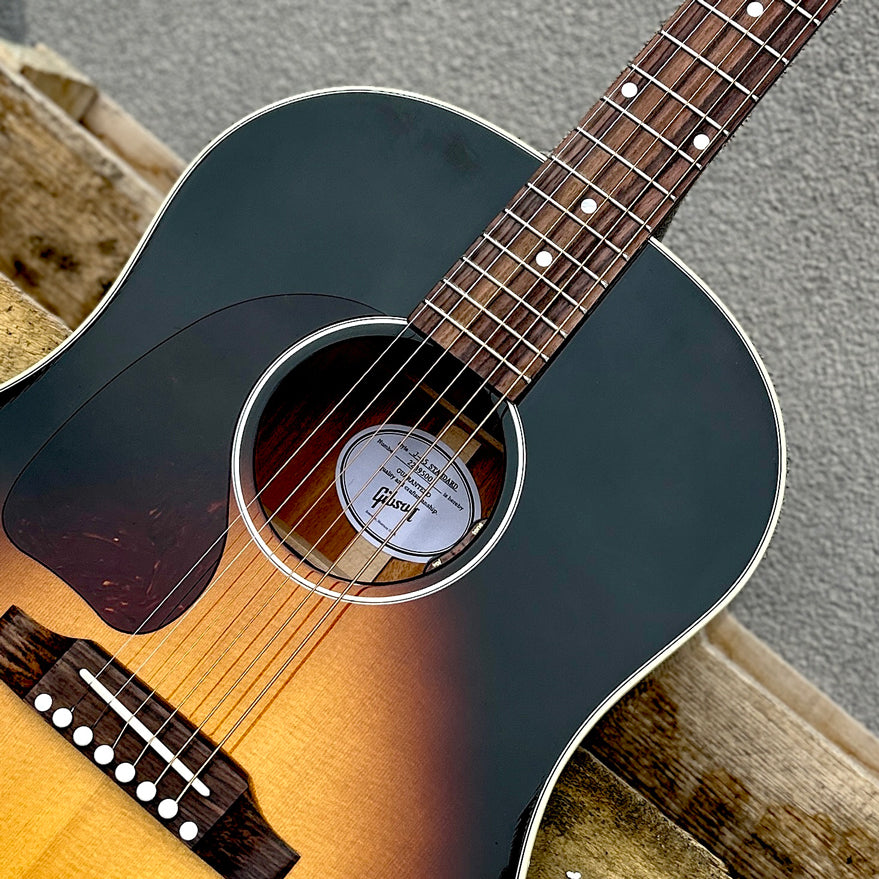 2025 Gibson J-45 Standard Vintage Sunburst Left Handed w/Case