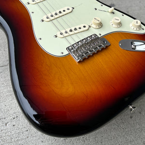 2010 Fender Classic Series 60's Stratocaster Sunburst