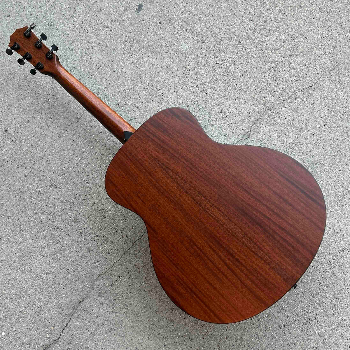 2018 Taylor 326ce W/Case