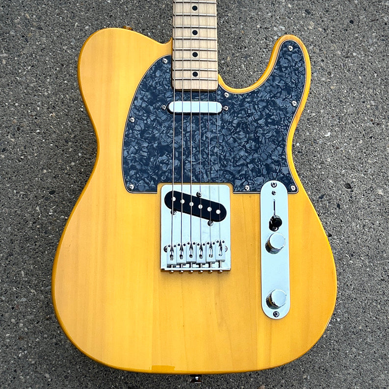 2025 Fender Standard Telecaster Butterscotch Blonde w/Gig Bag