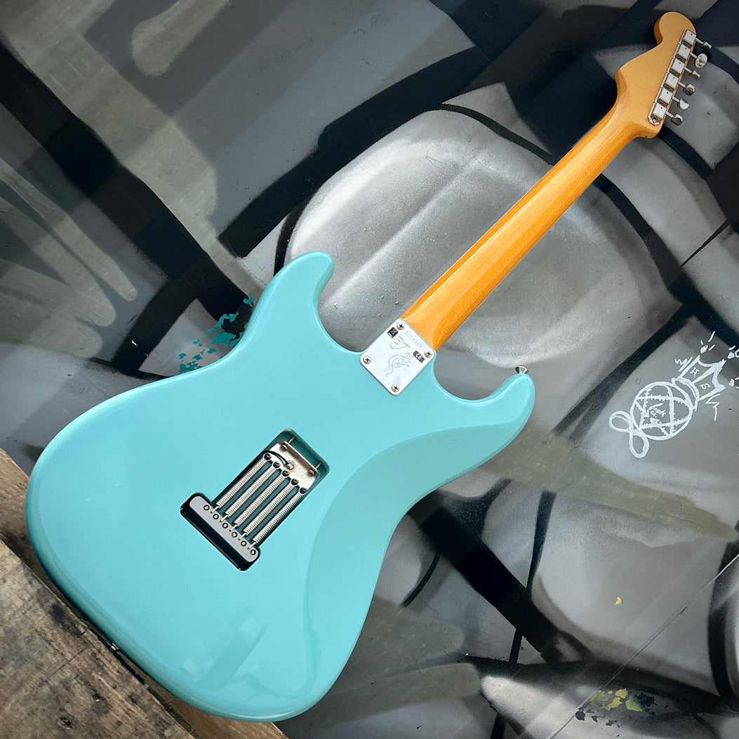 2011 Fender Eric Johnson Stratocaster Tropical Turquoise w/Case