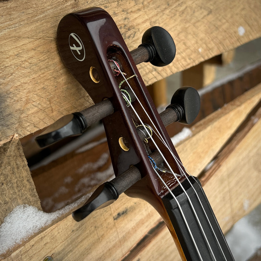 2000 Fender FV-3 Deluxe Violin Flamed Maple Sunburst w/Case