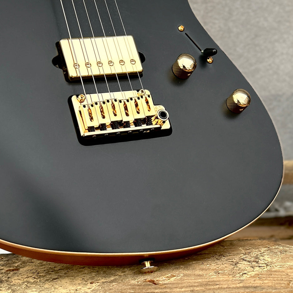 Used Suhr Andre Nieri Signature Modern w/Case