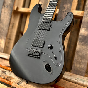 2010 Jim Root Stratocaster Flat Black Ebony Fingerboard w/Case