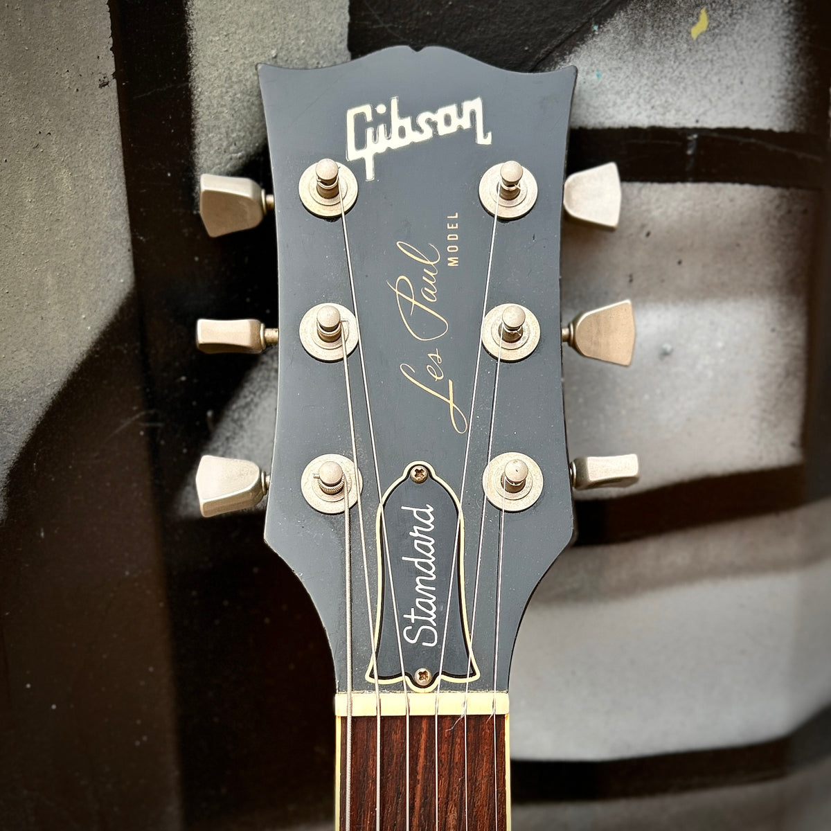 1979 Gibson Les Paul Standard Tobacco Sunburst w/Chainsaw Case