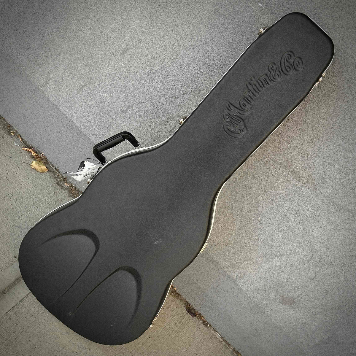 2025 Martin 000-28 w/Case