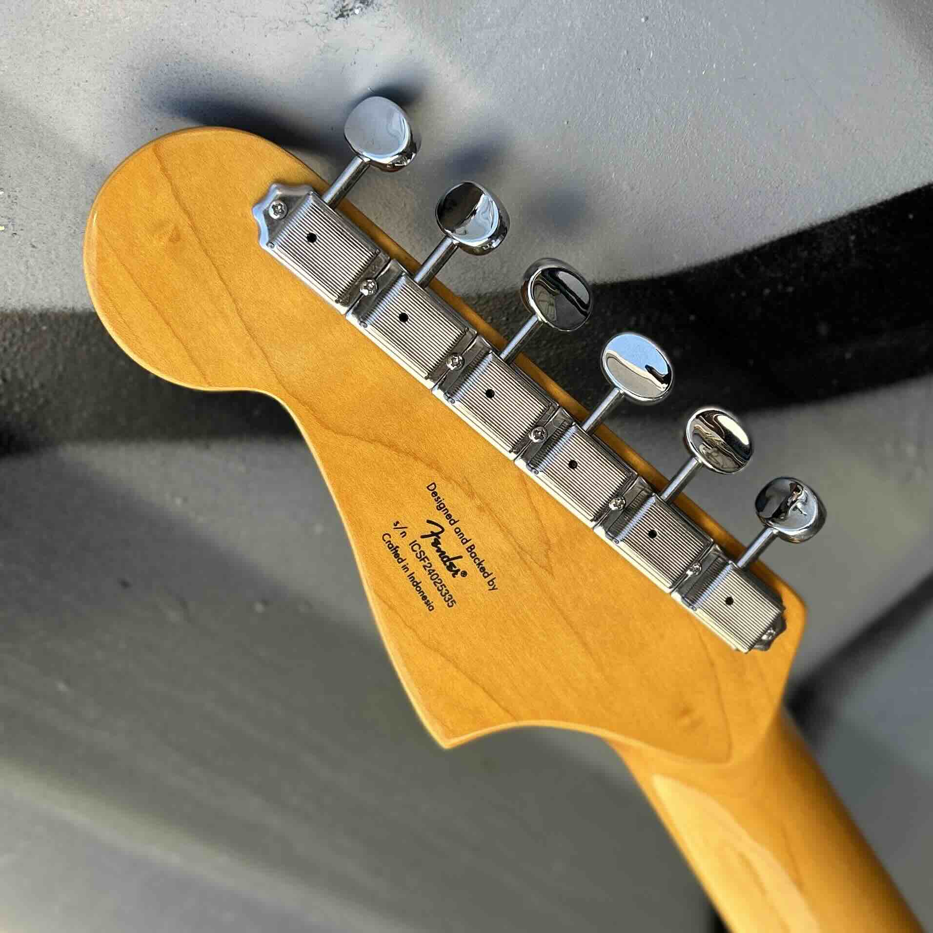 2024 Squier Classic Vibe 60's Jazzmaster Sonic Blue