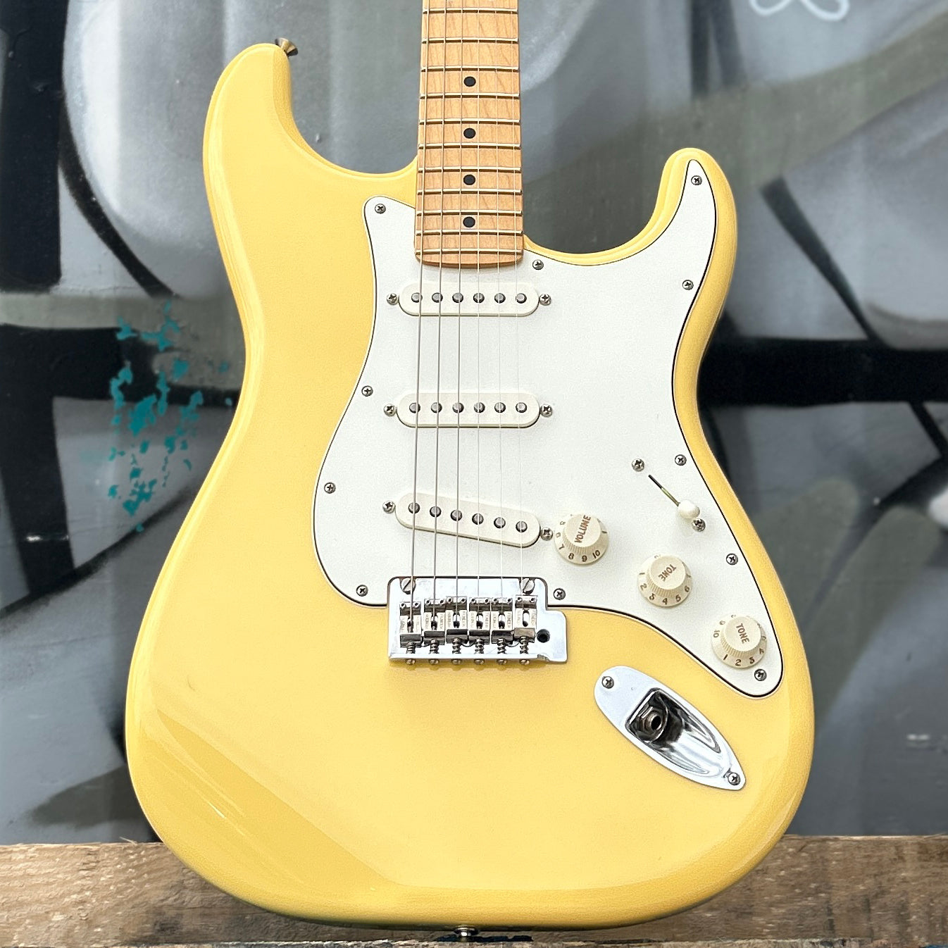 2023 Fender Player Stratocaster Buttercream Maple Fingerboard (No Trem)
