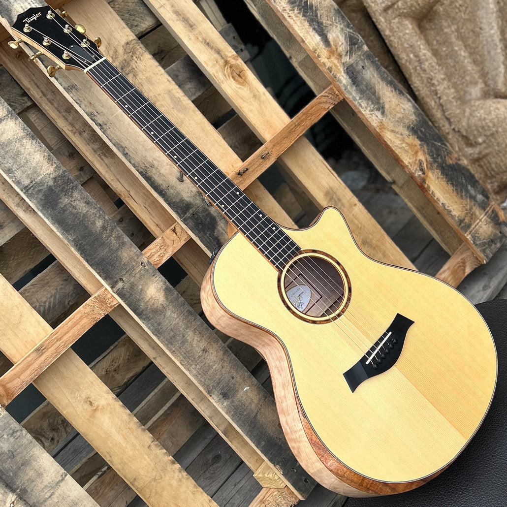 2014 Taylor Custom GC AAAA Quilted Maple w/Case