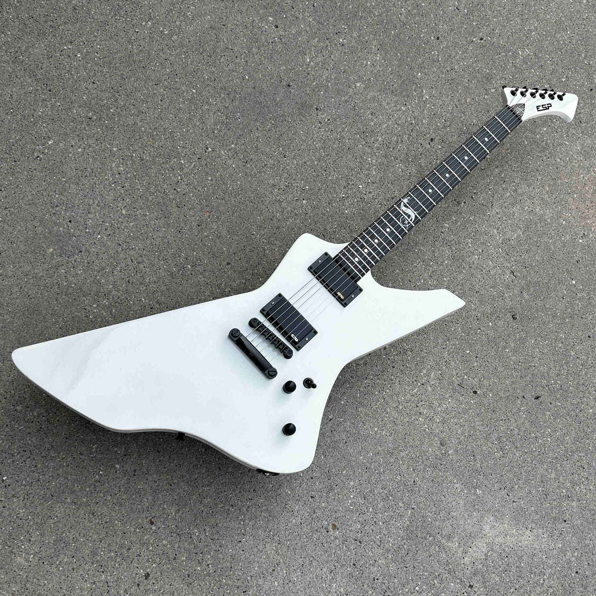 2006 ESP Snakebyte James Hetfield Signature Custom Shop Guitar – Snow White W/Case