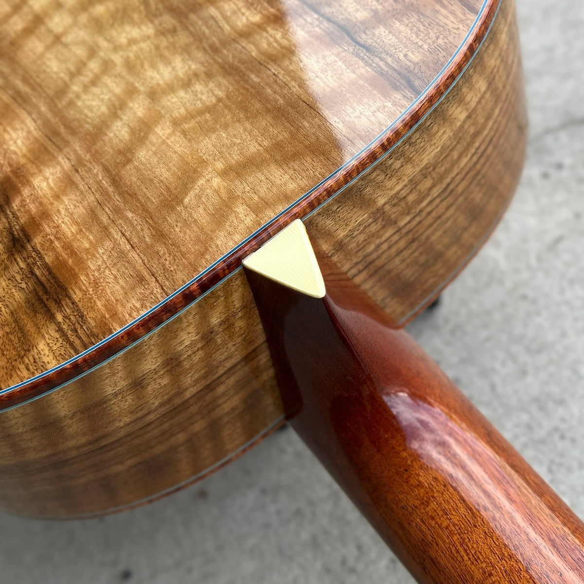 2007 Morgan Guitars CFW Concert French Walnut W/Case