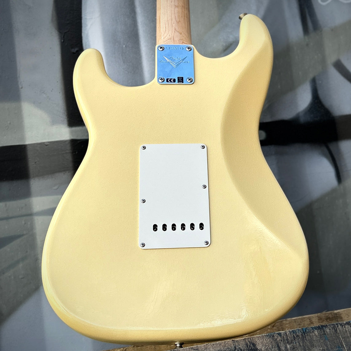 2026 Fender Custom Shop 1968 Stratocaster DLX Closet Classic  Aged Vintage White w/Case