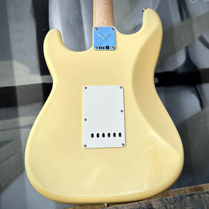 2026 Fender Custom Shop 1968 Stratocaster DLX Closet Classic  Aged Vintage White w/Case