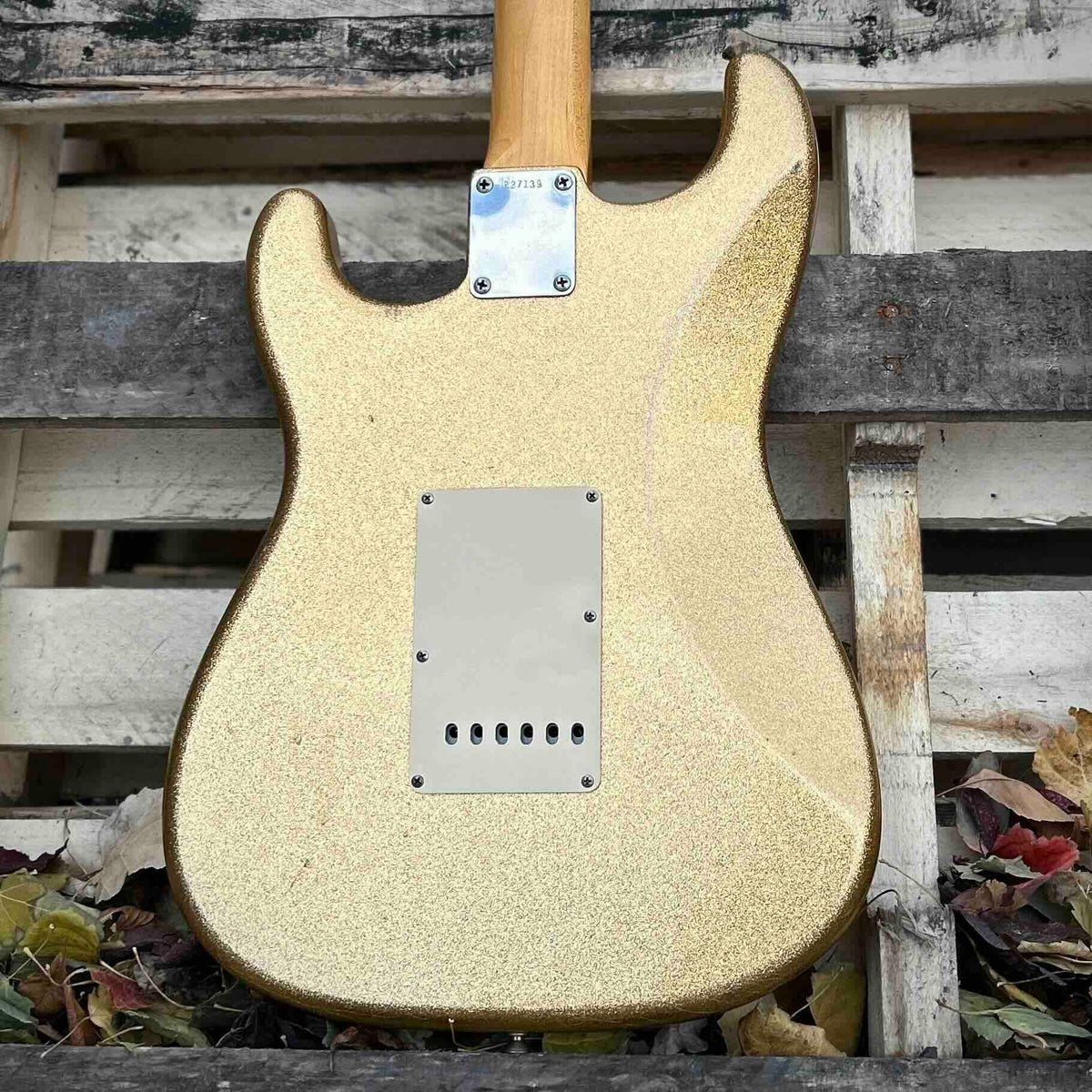 2005 Fender Custom Shop Greg Fessler Master Design 1964 Relic Gold Sparkle Stratocaster