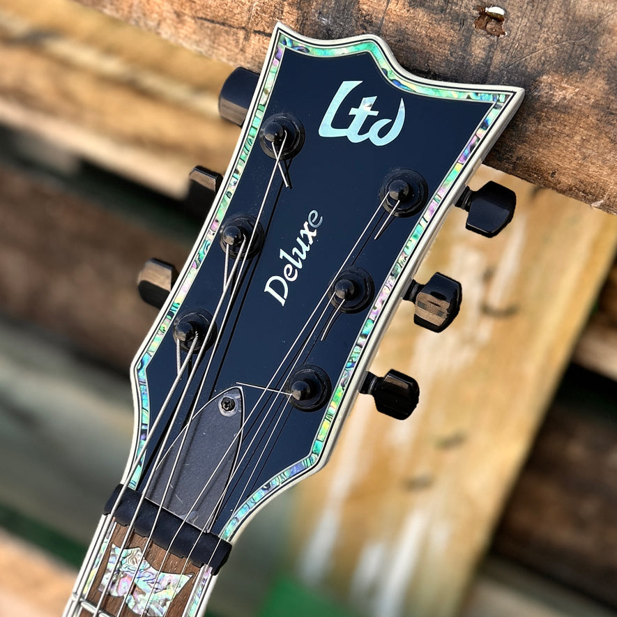 Used ESP LTD EC-1000 Snow White w/Bag