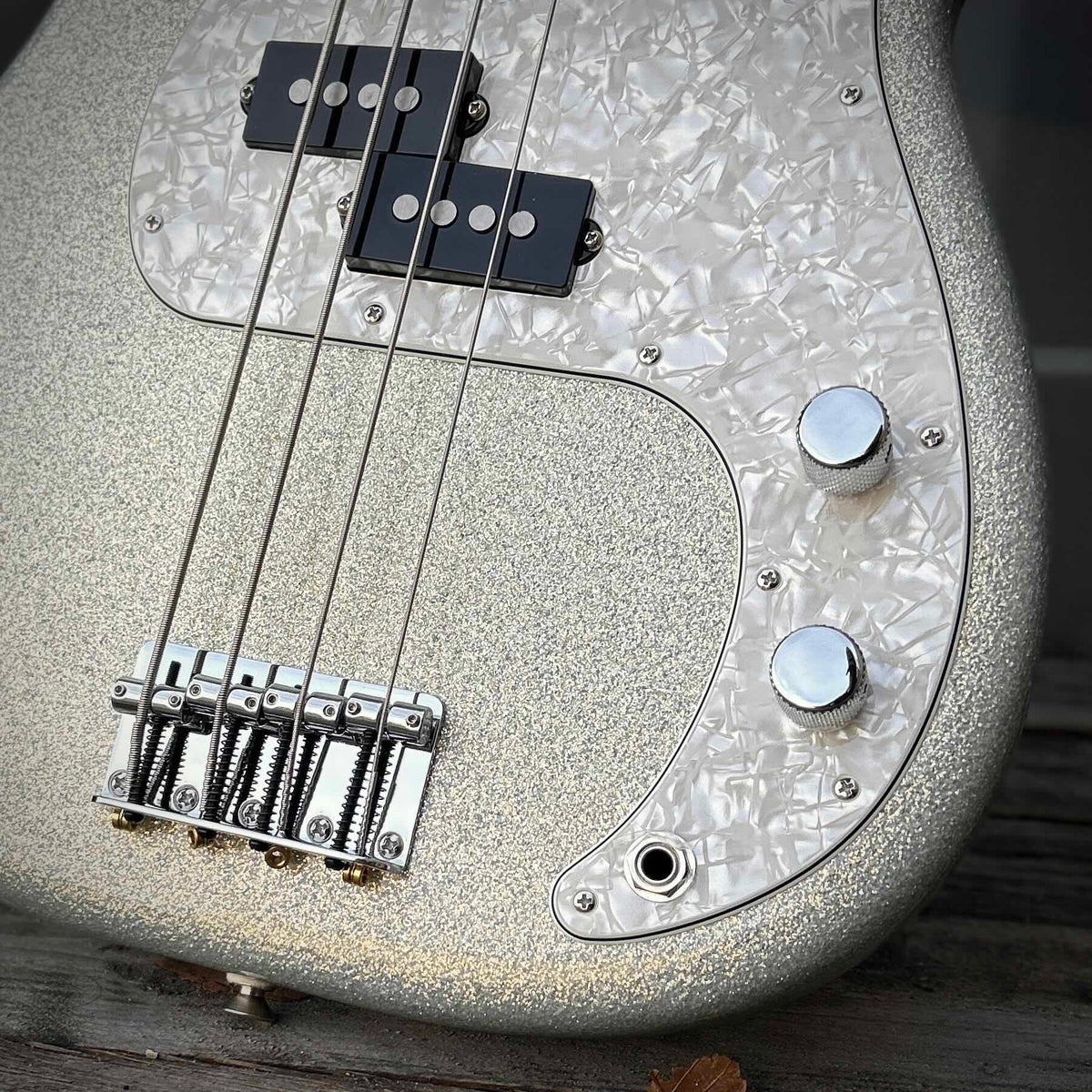 USED Fender 75th Anniversary Player II Precision Bass Diamond Dust Sparkle