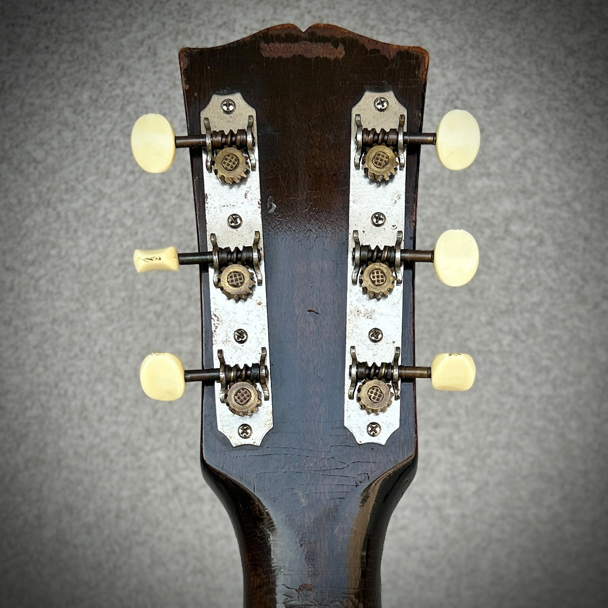 1947 Gibson LG-2 Sunburst W/Case