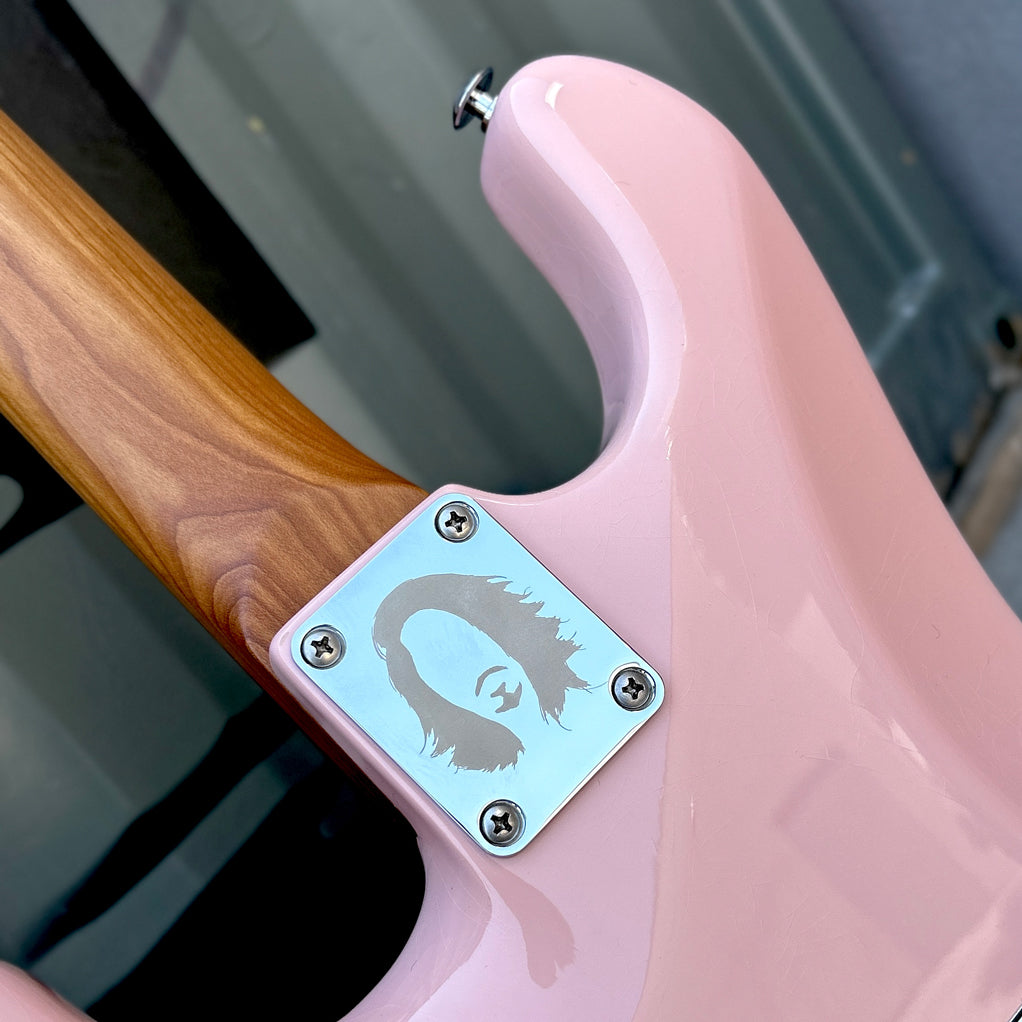 Suhr Mateus Asato Signature Classic S Shell Pink Antique