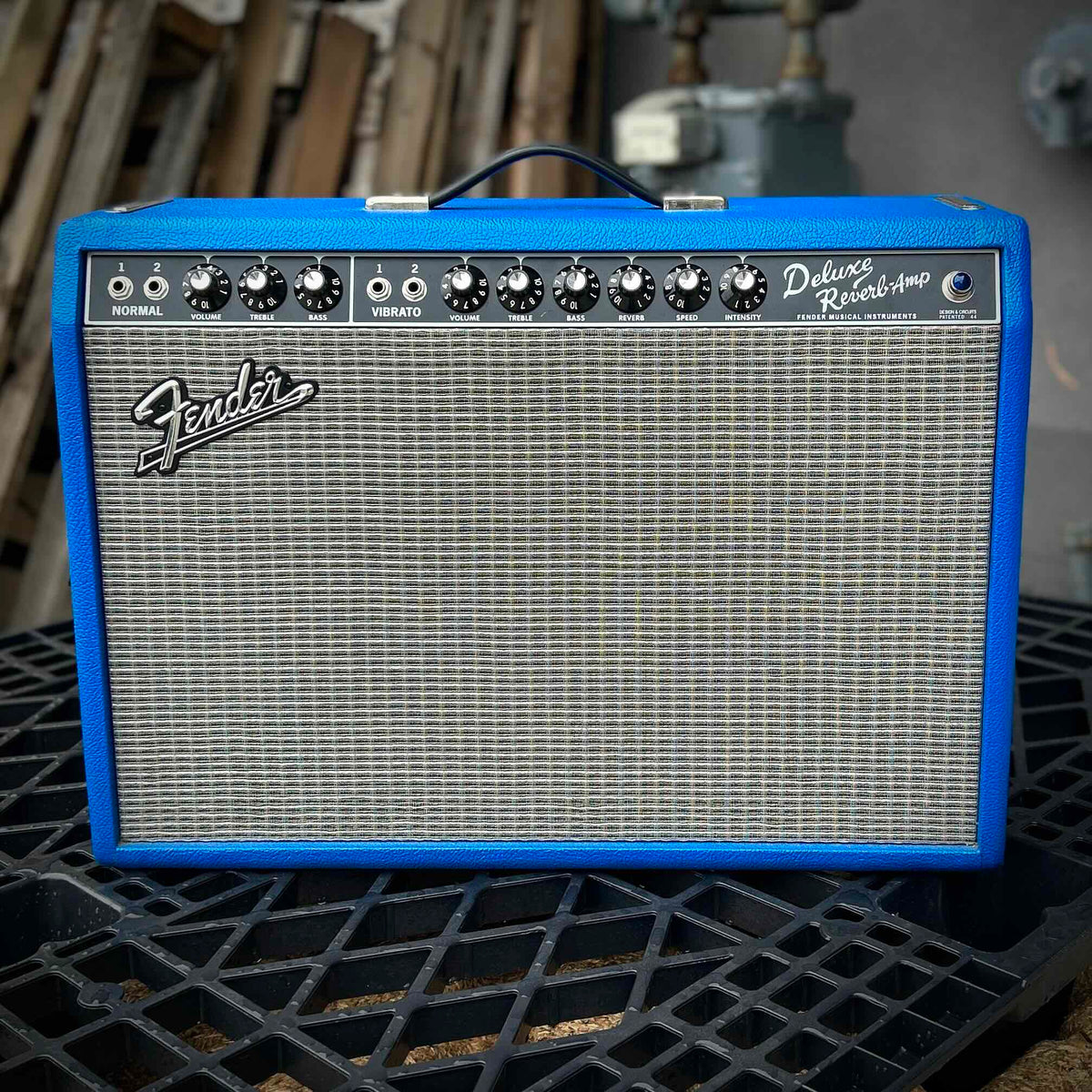 2009 Fender '65 Deluxe Reverb Reissue LTD "Electric Blue" 22-Watt 1x12" Combo