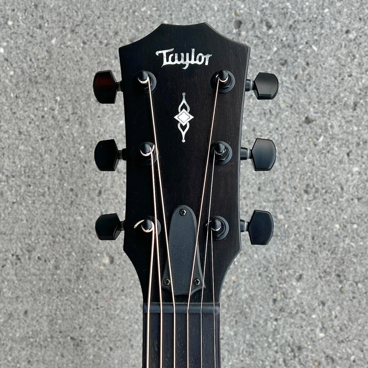 2018 Taylor 326ce W/Case