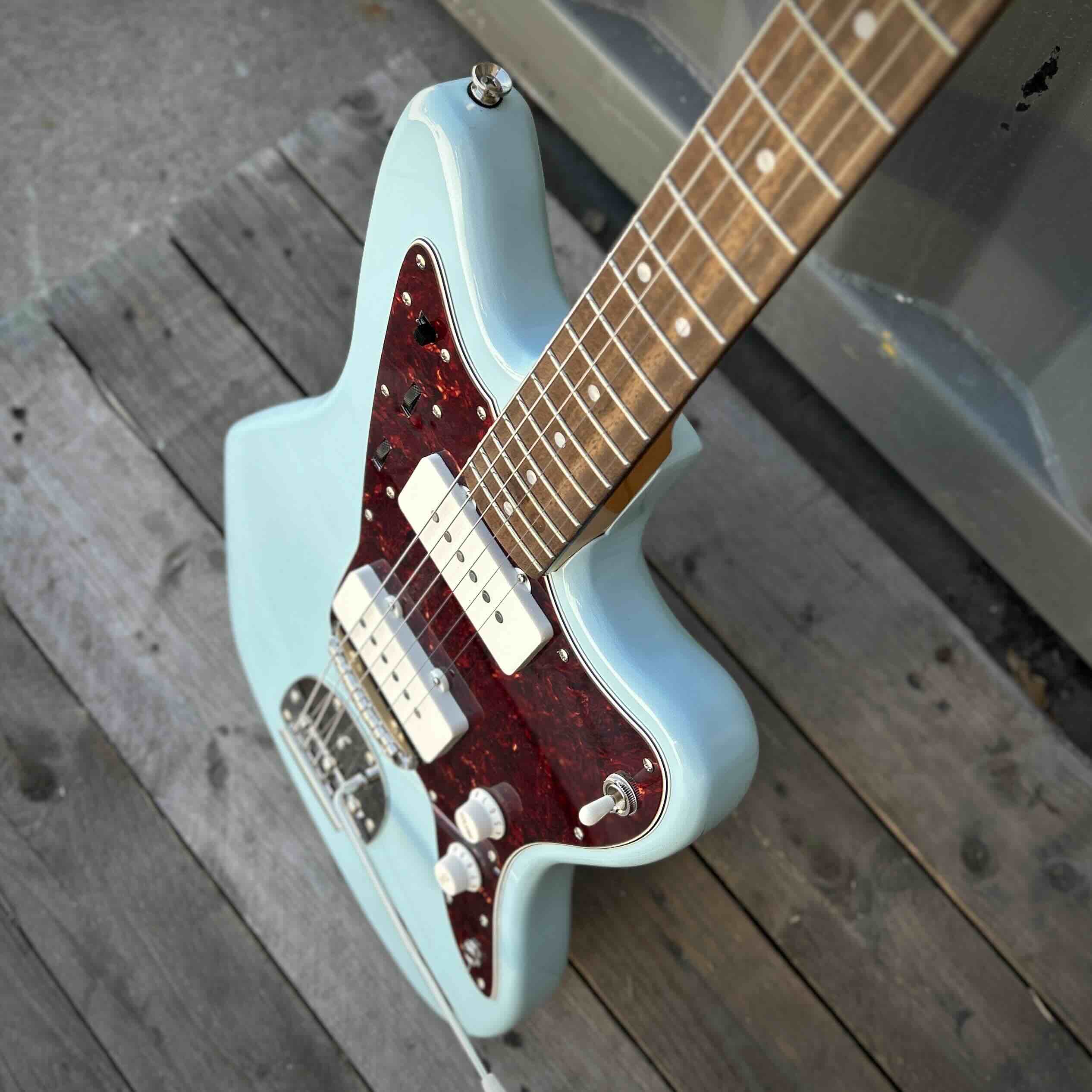 2024年　Squier Classic Vibe'60s JAZZMASTER Squier Classic Vibe '60s Jazzmaster (3-Colour Sunburst) | USA