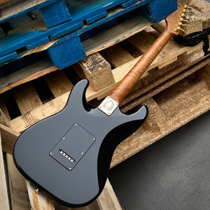 Suhr Mateus Asato Signature Classic S Black