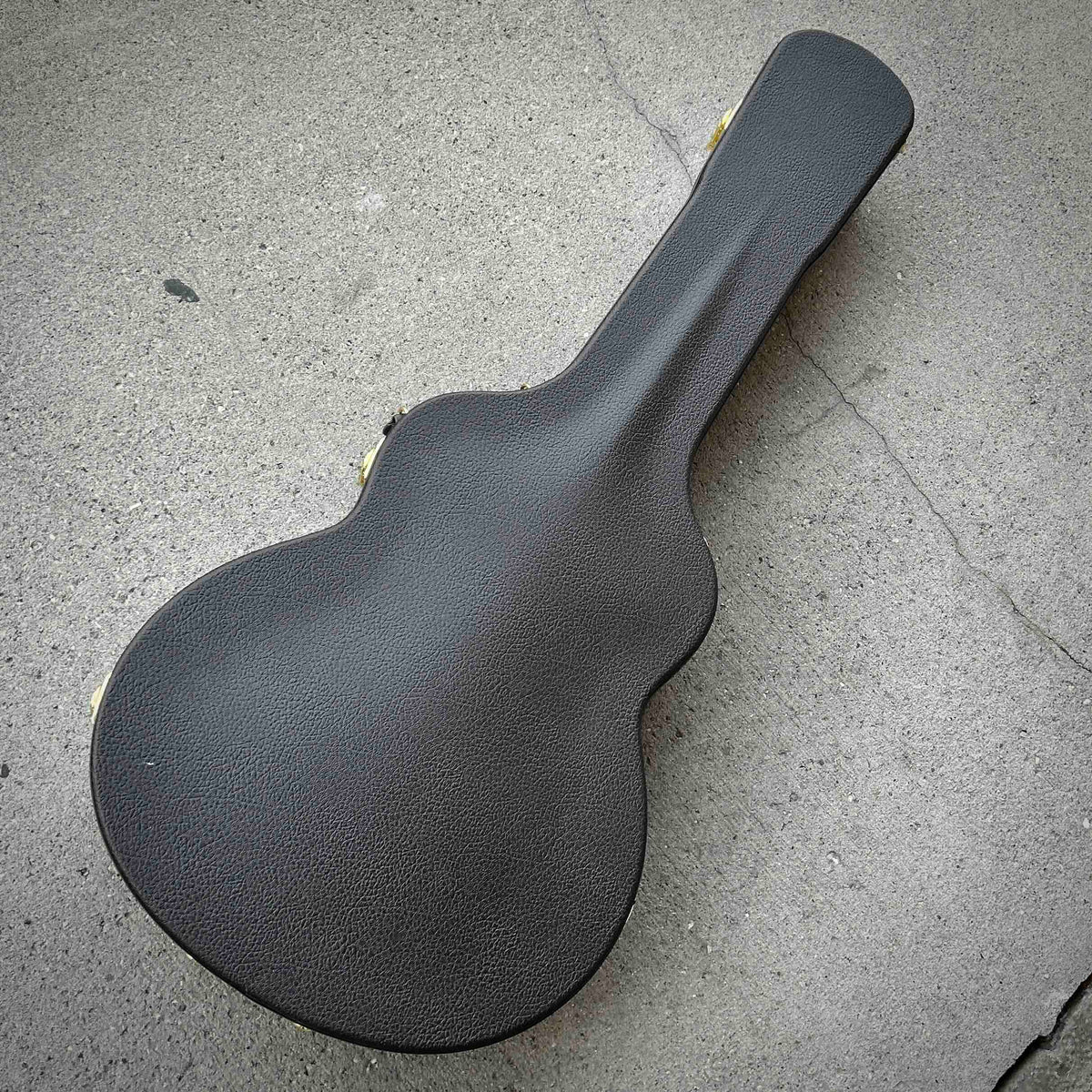 2018 Taylor 326ce W/Case